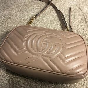 Women’s Gucci marmont bag